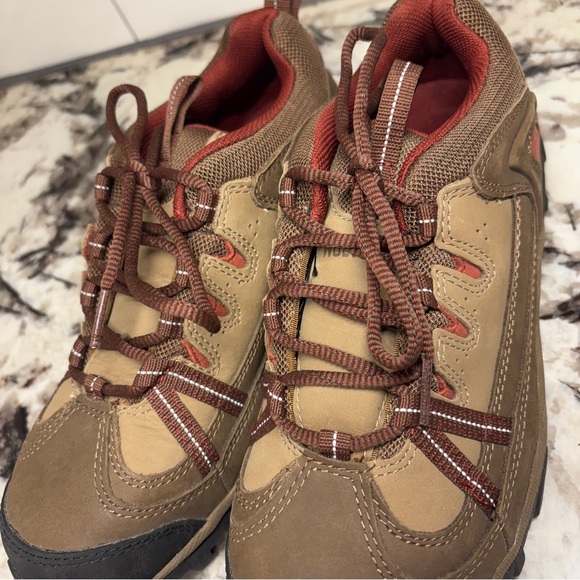 Wolverine steel toe shoe size 9.5W - Picture 4 of 9